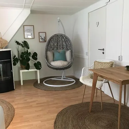 Ferienhaus Am Wald I Garten I Freisitz I Grill I Whirlpool I Kamin I Feuerschale Penzion