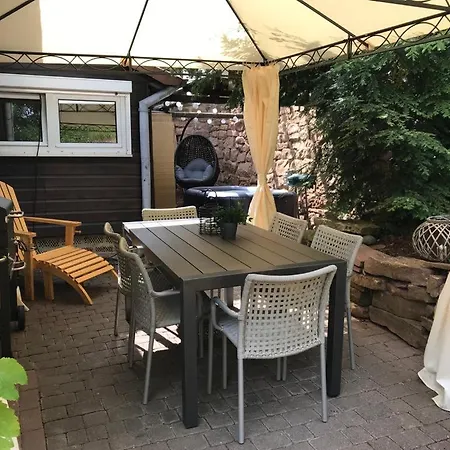 Penzion Ferienhaus Am Wald I Garten I Freisitz I Grill I Whirlpool I Kamin I Feuerschale