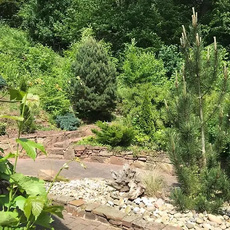 Penzion Ferienhaus Am Wald I Garten I Freisitz I Grill I Whirlpool I Kamin I Feuerschale *