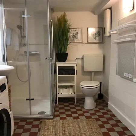 Penzion Ferienhaus Am Wald I Garten I Freisitz I Grill I Whirlpool I Kamin I Feuerschale